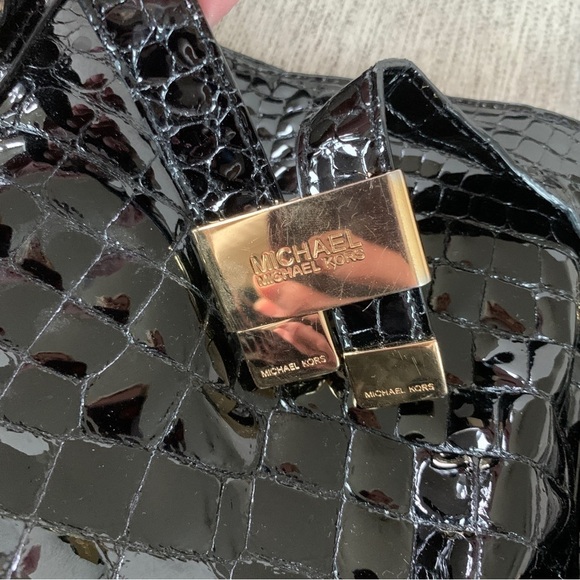 Michael Kors Black Embossed Beverly Satchel Paten Leather - Picture 2 of 14